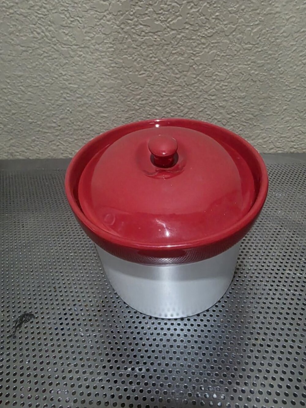 Cordon Bleu 3 Quart Oval Casserole Dish W/ Lid Red White Vintage - Picture 2 of 6